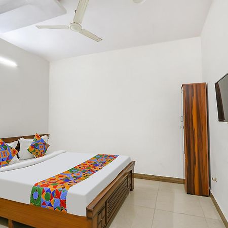 Fabexpress Korner Inn - Sivaji Park Visakhapatnam Zewnętrze zdjęcie