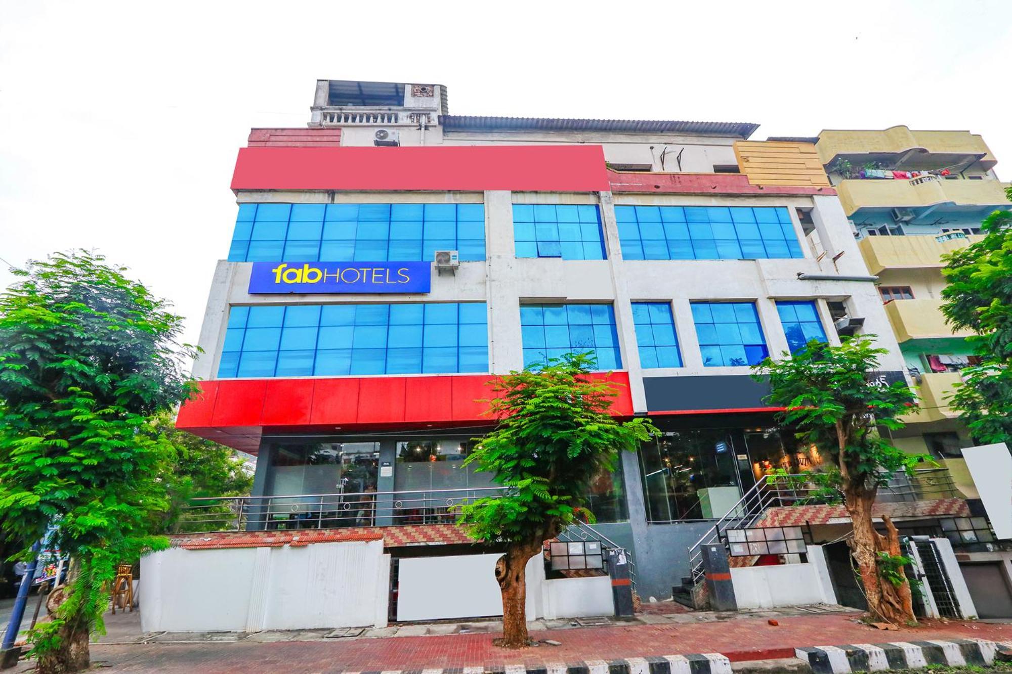 Fabexpress Korner Inn - Sivaji Park Visakhapatnam Zewnętrze zdjęcie