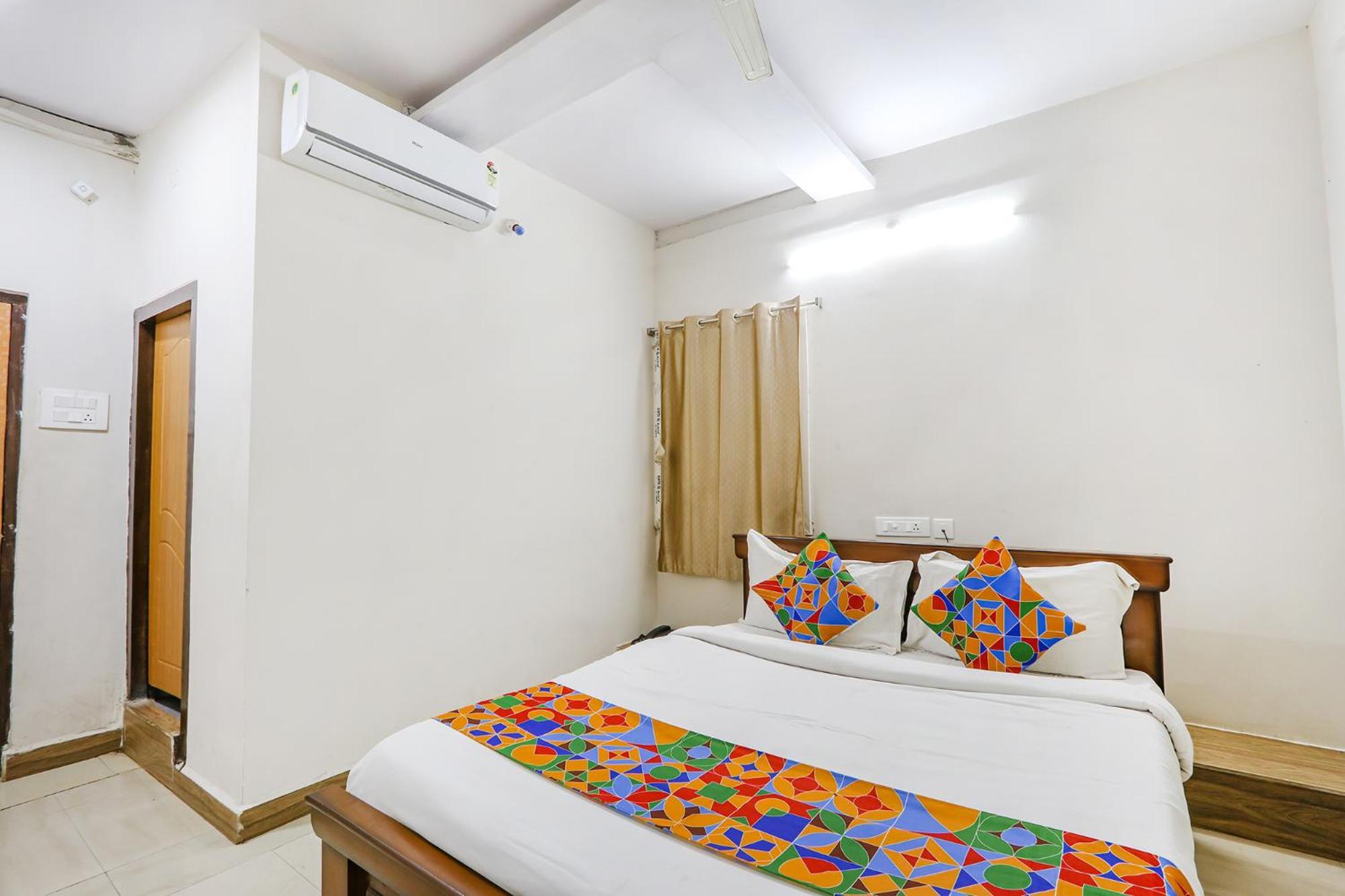 Fabexpress Korner Inn - Sivaji Park Visakhapatnam Zewnętrze zdjęcie