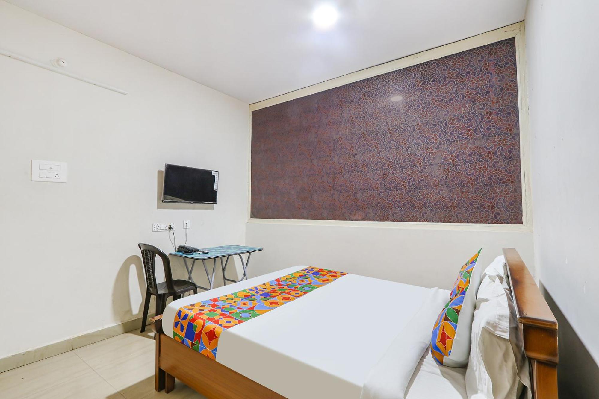 Fabexpress Korner Inn - Sivaji Park Visakhapatnam Zewnętrze zdjęcie