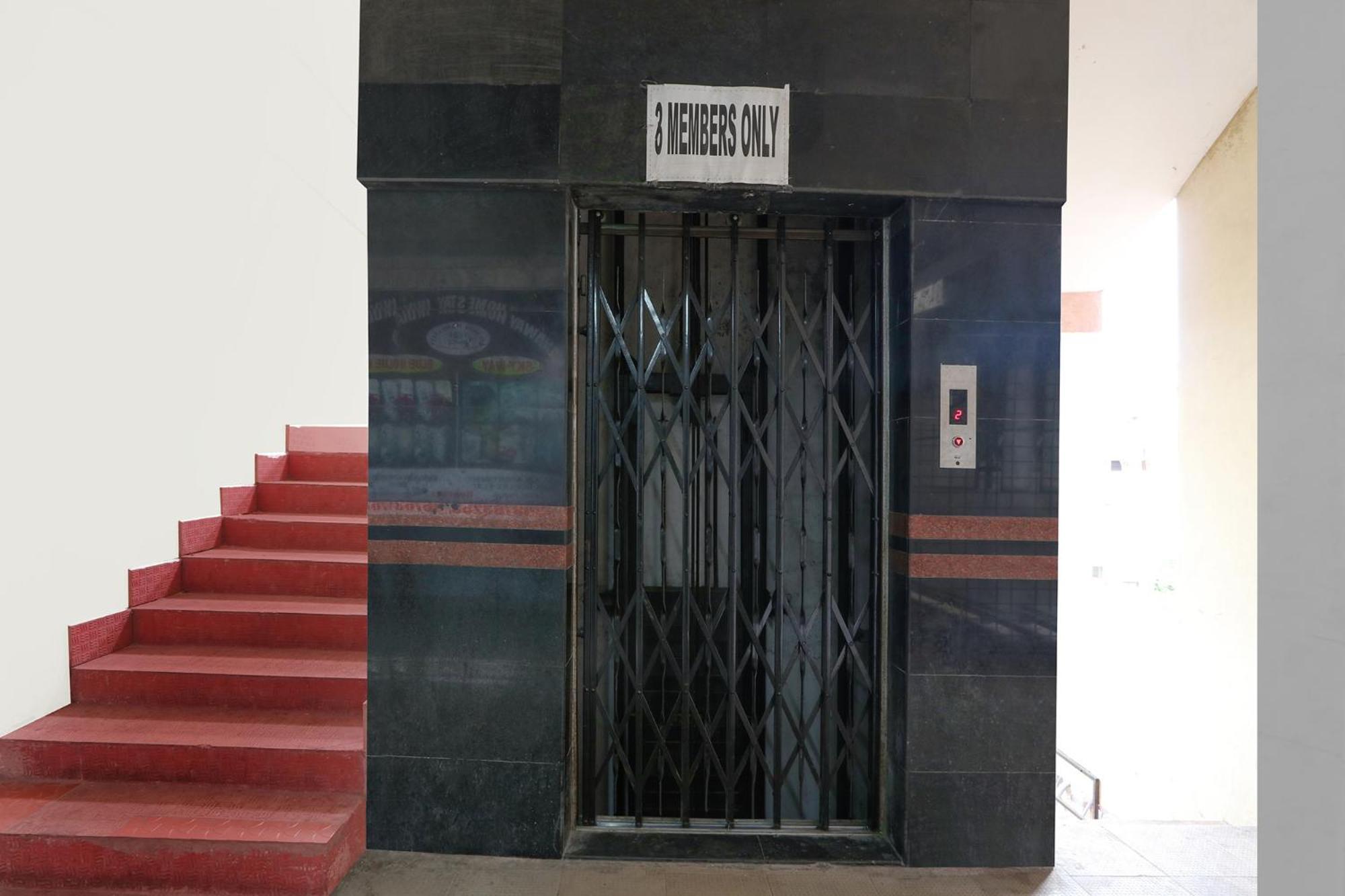 Fabexpress Korner Inn - Sivaji Park Visakhapatnam Zewnętrze zdjęcie