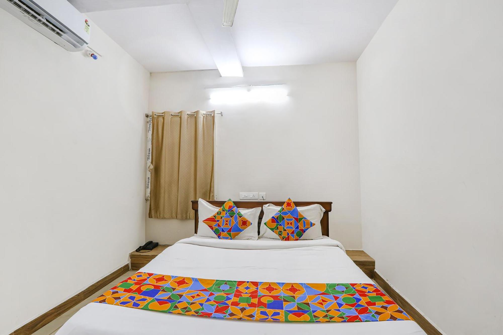 Fabexpress Korner Inn - Sivaji Park Visakhapatnam Zewnętrze zdjęcie